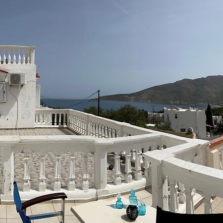 Nikos Studios Livadia  Eksteriør billede