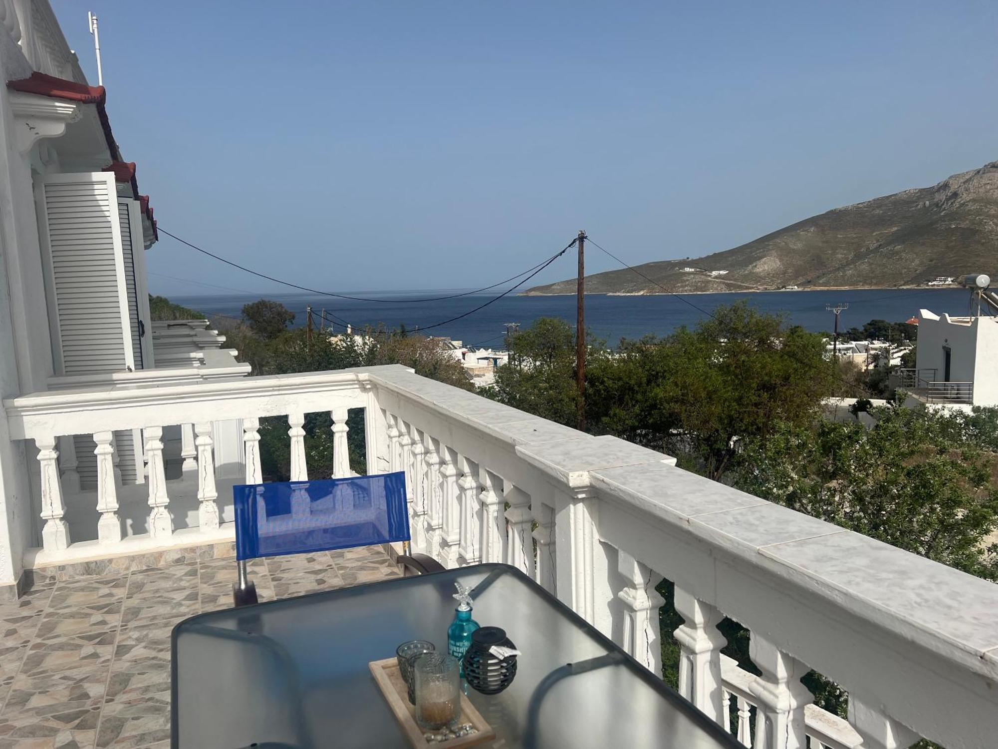 Nikos Studios Livadia  Eksteriør billede